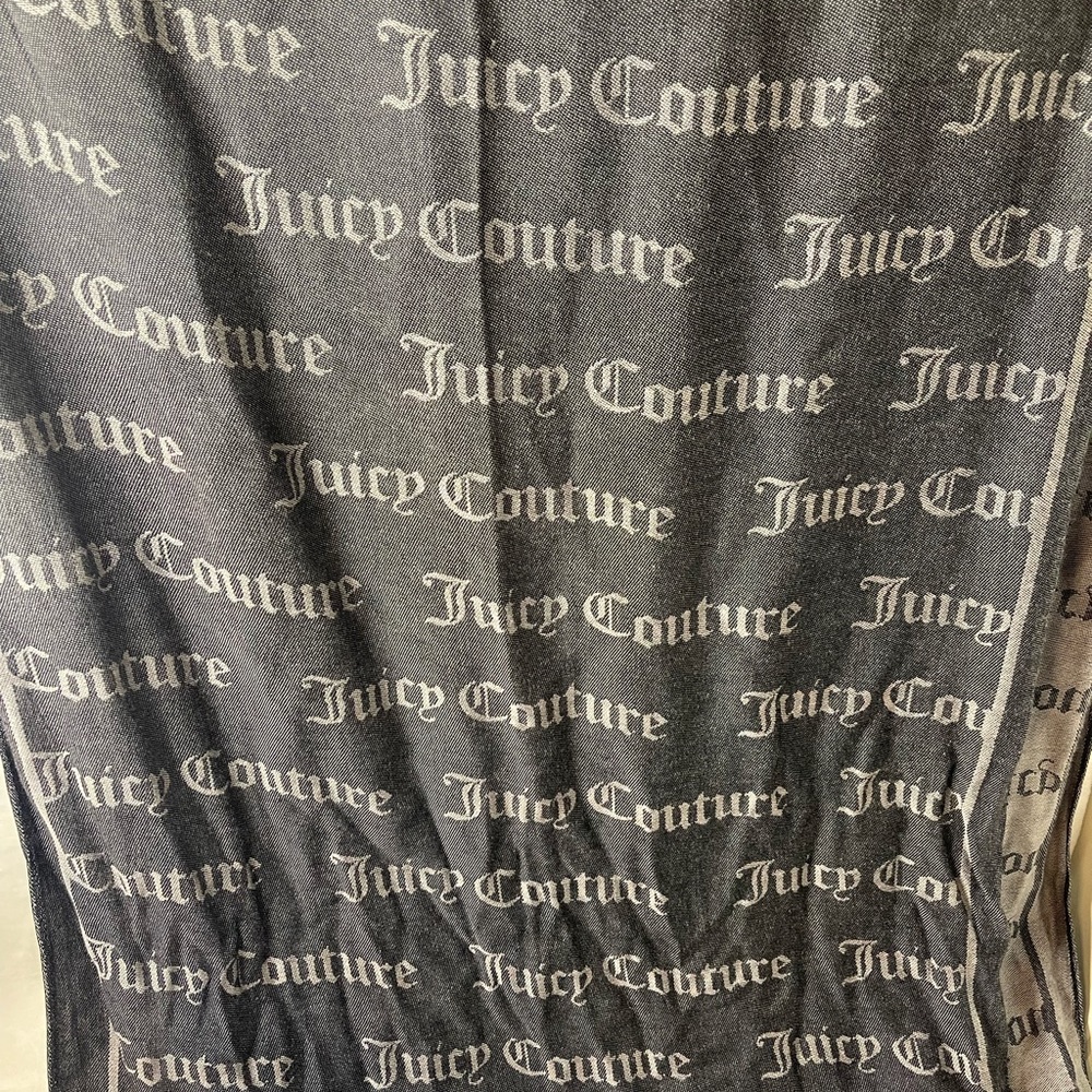 Juicy Couture grey and white reversible scarf, NWT